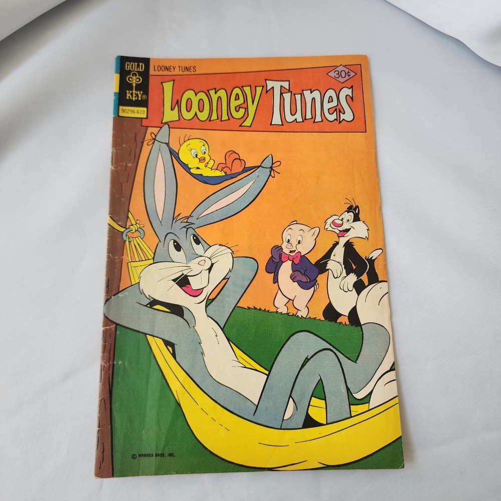 Looney Tunes Comic Book Gold Key #9 Bugs Bunny Sylvester Porky WB VG Classic OG